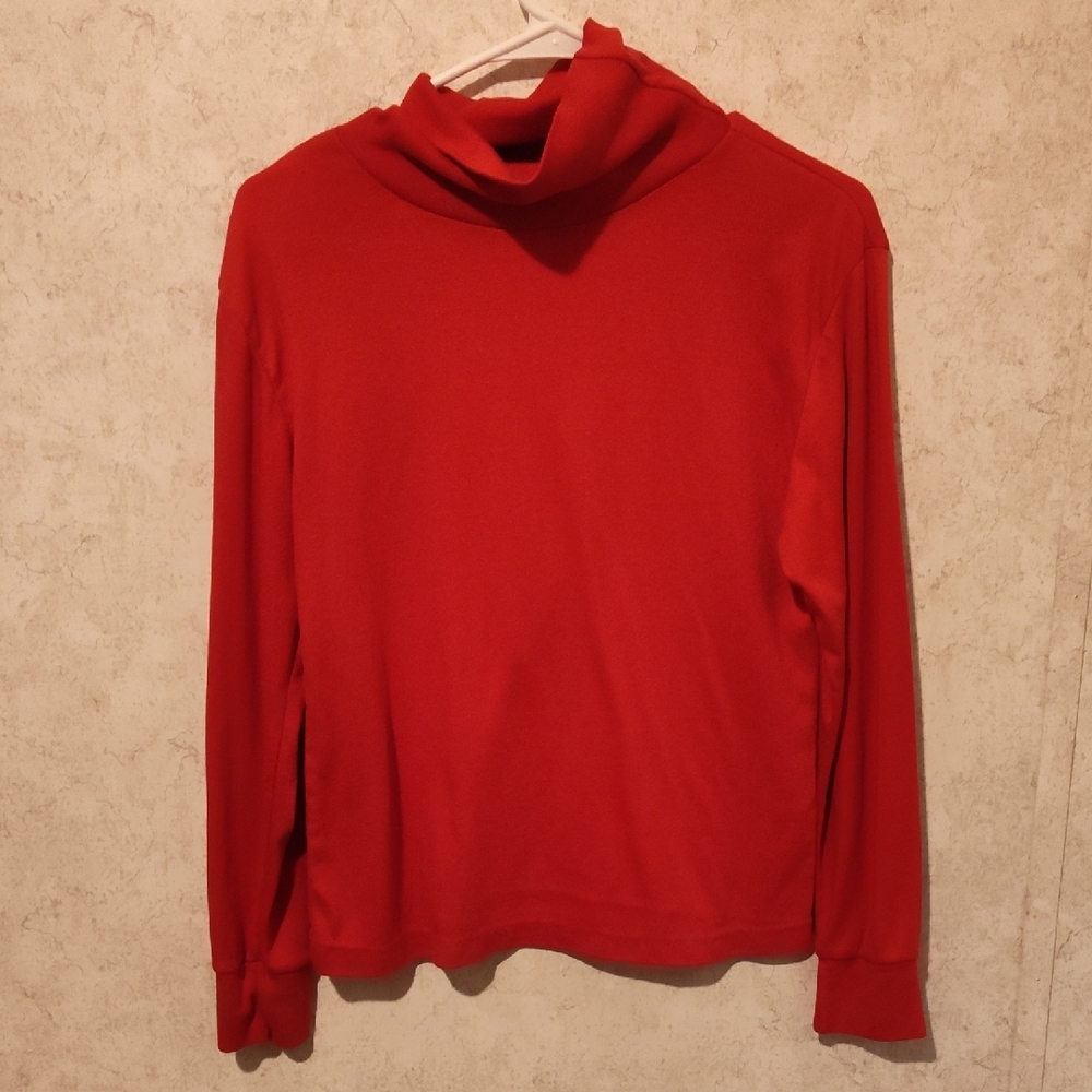 🟢 Red Turtleneck  with Relaxed Fit